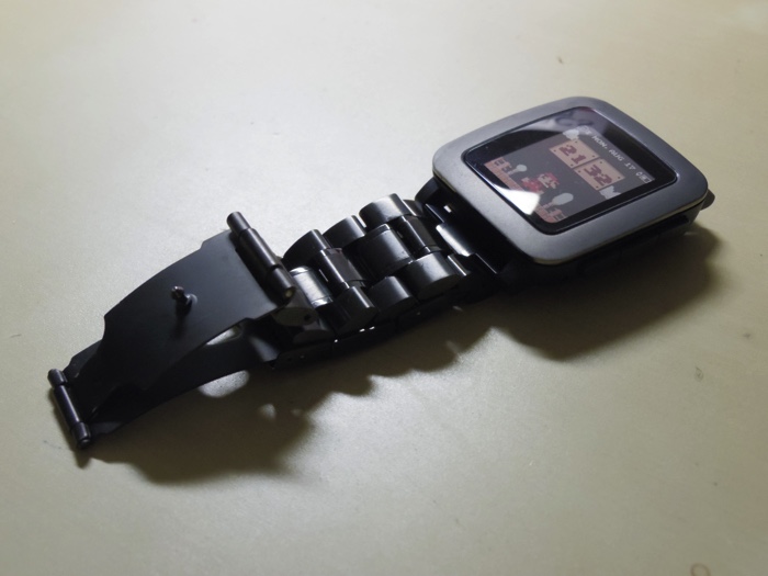 pebble timeのバンドを交換してみた。時計バンドの交換の仕方とメタルバンドの調整の仕方について